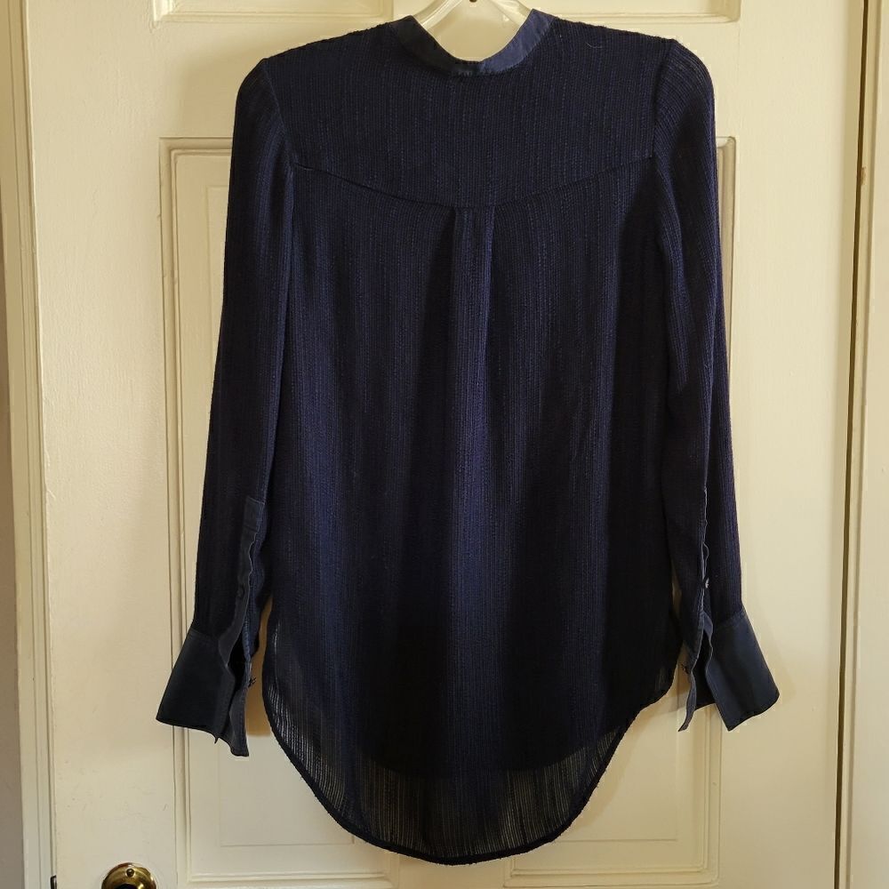 VINCE SIze 2 Blouse - Picture 2 of 4